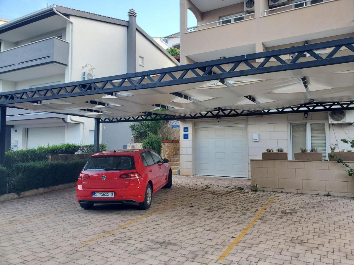 Apartments Nedo Dalmatia Омиш Экстерьер фото